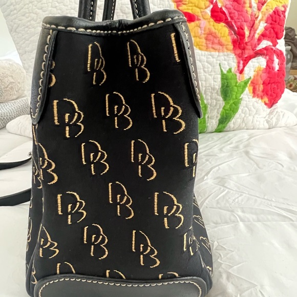 Dooney and Bourke Signature Satchel - Picture 3 of 12